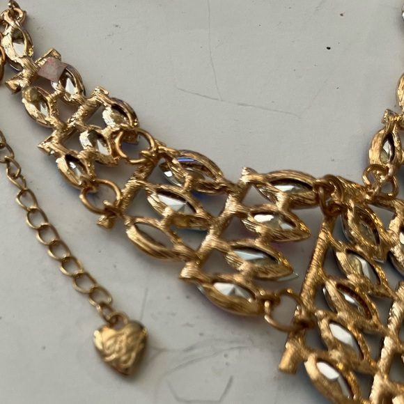 Betsy Johnson, gems set of earrings and a necklace❤️ - Picture 4 of 5